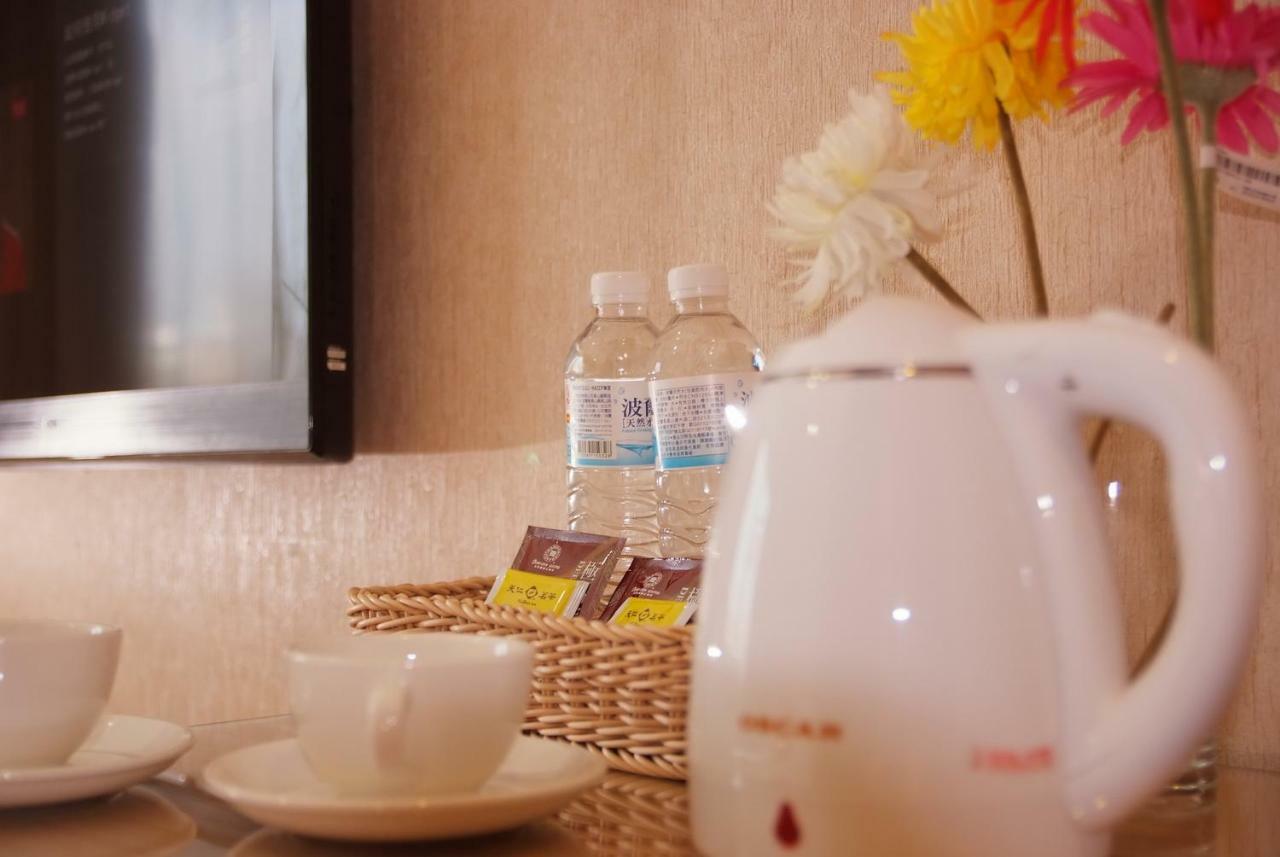 The Metro Hotel Taichung Extérieur photo