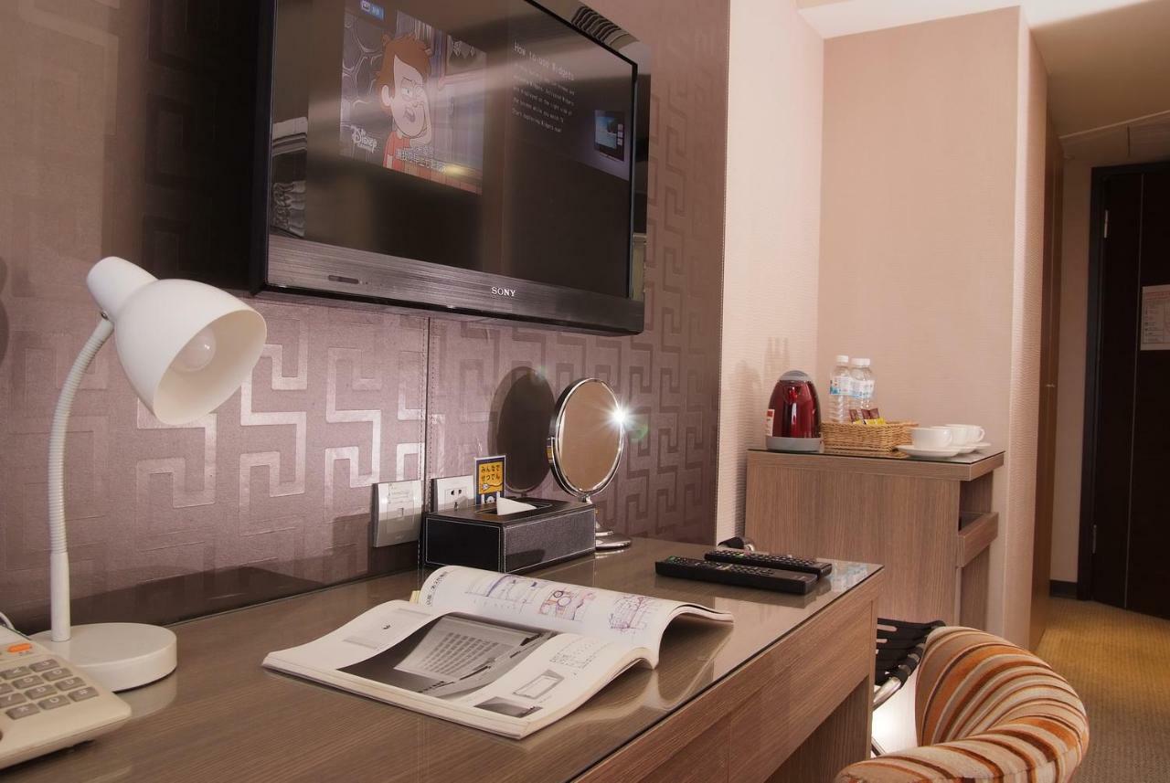 The Metro Hotel Taichung Extérieur photo