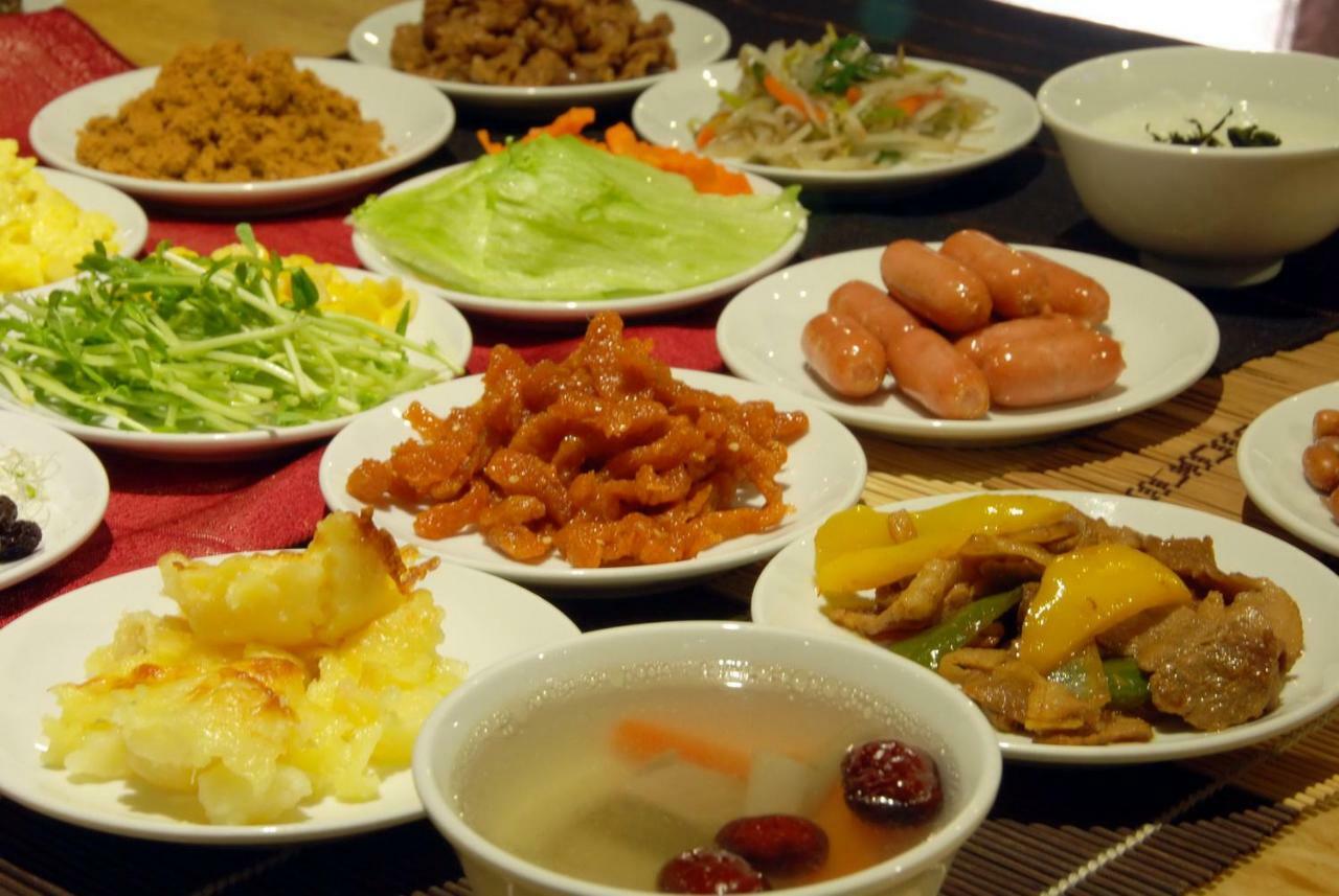 The Metro Hotel Taichung Extérieur photo