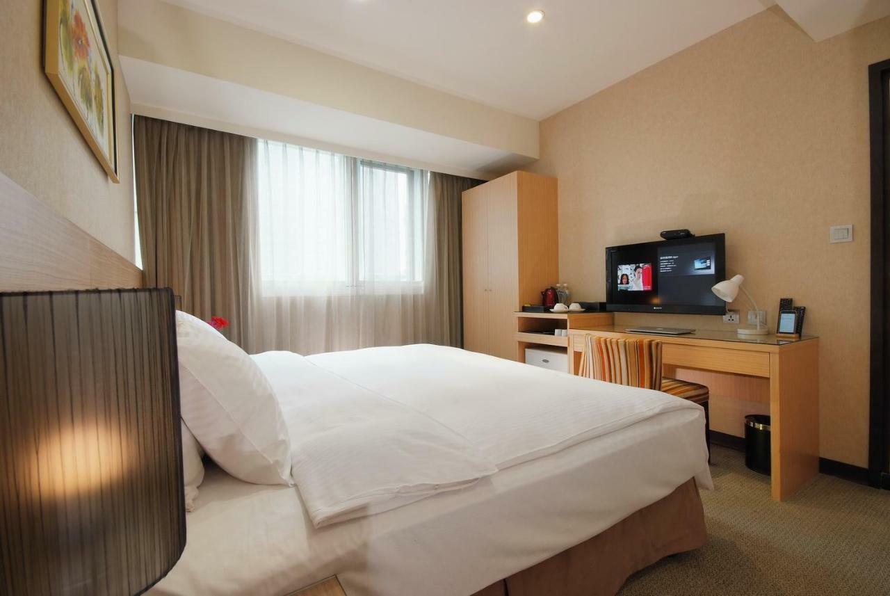 The Metro Hotel Taichung Extérieur photo