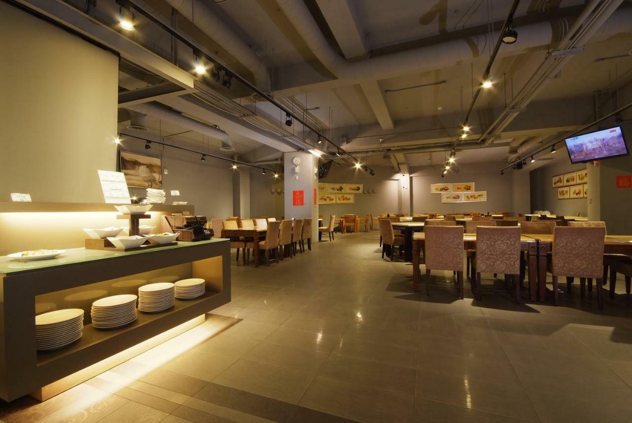 The Metro Hotel Taichung Extérieur photo